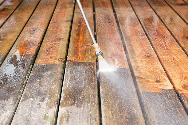 Best Garage Pressure Washing  in Brillion, WI